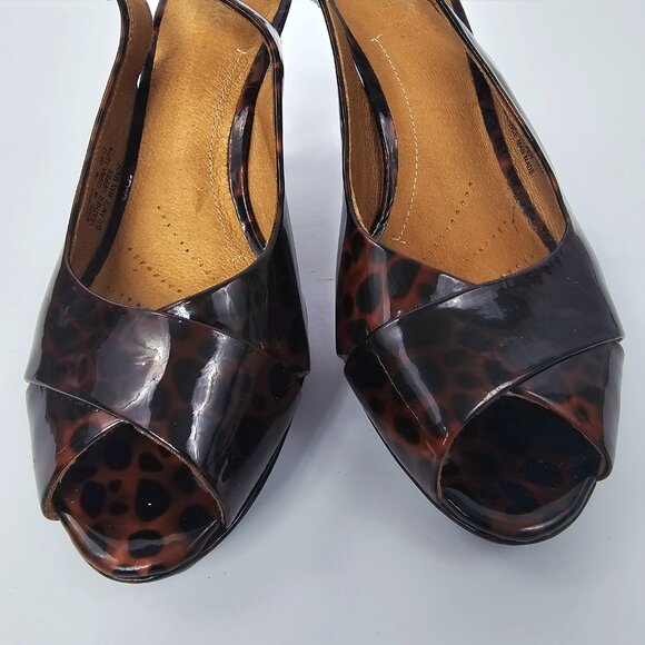 Clarks Artisan Women's Patent Leather Leopard Open Toe Sling Back Heels Size 7M - Picture 3 of 11